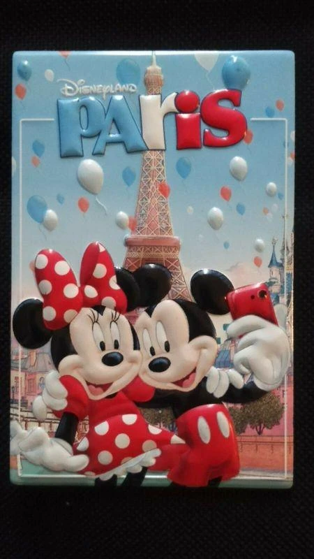 Magnet rigide disney disneyland paris Mickey & Minnie à Paris + Tour Eiffel